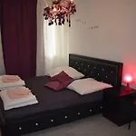 FeWo Köln Apartman *